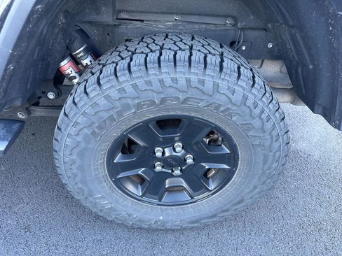 Used 2022 Jeep Gladiator Mojave w/ Trailer Tow Package image 22