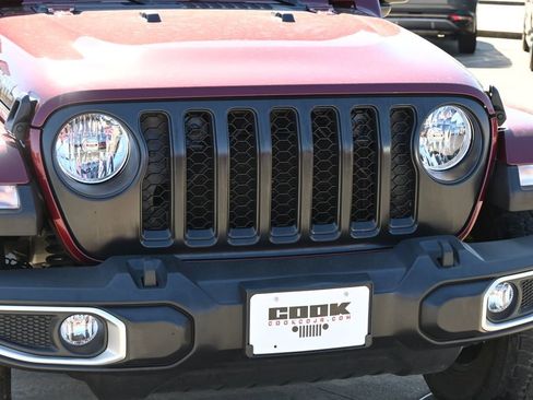 Used 2021 Jeep Gladiator Sport image 26