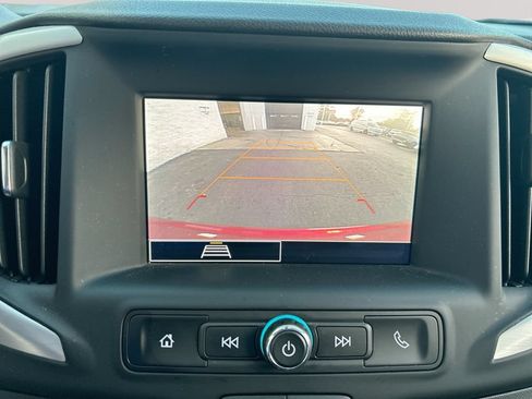 Used 2023 GMC Terrain SLE w/ Driver Convenience Package FWD image 19