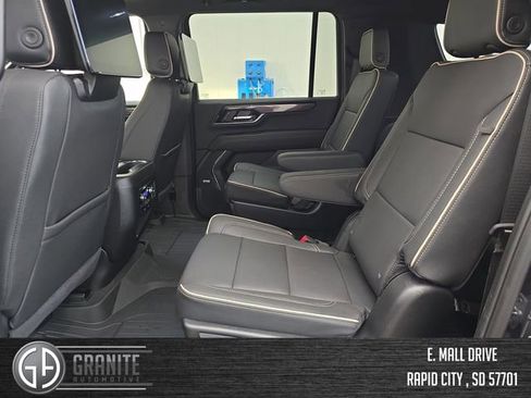 New 2026 GMC Yukon XL Elevation w/ Elevation Premium Package image 25