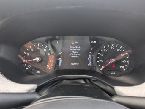 Used 2025 Jeep Compass Latitude w/ Sun & Sound Group AWD/4WD image 16