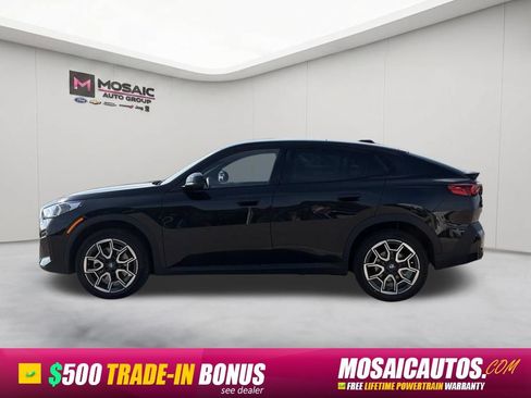 Used 2026 BMW X2 xDrive28i AWD/4WD image 4