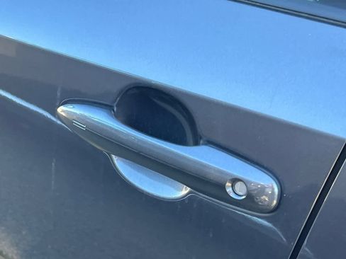 Used 2025 Toyota Corolla SE image 17