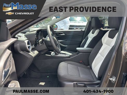 Certified 2024 Chevrolet Trax LS w/ LS Convenience Package FWD image 16