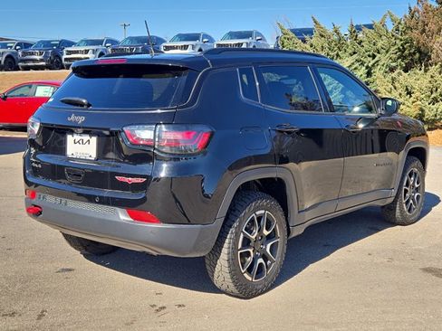 Used 2025 Jeep Compass Trailhawk w/ Trailhawk Elite Group image 6