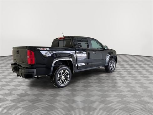 Certified 2022 Chevrolet Colorado LT w/ Luxury Package image 12