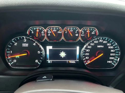 Used 2019 Chevrolet Suburban LT image 48