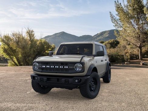 New 2026 Ford Bronco Big Bend w/ Black Diamond Package AWD/4WD image 2