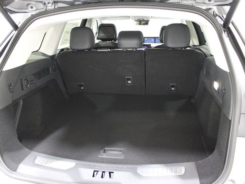 Used 2025 Lincoln Nautilus Reserve AWD/4WD image 19