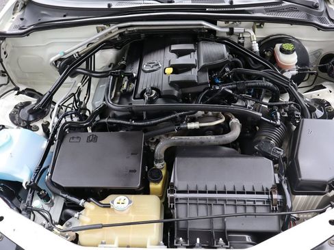 Used 2006 MAZDA MX-5 Miata Sport RWD image 32