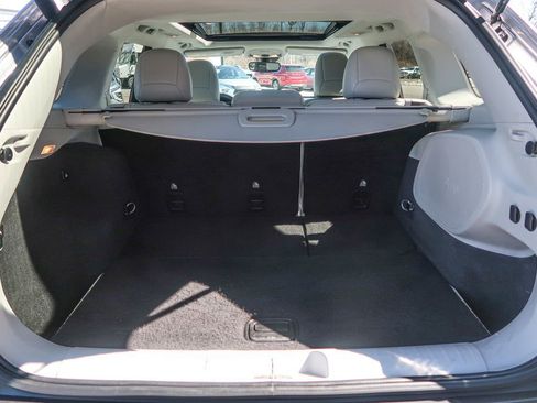 Used 2019 Jeep Cherokee Limited w/ Luxury Group image 12