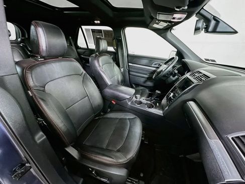 Used 2018 Ford Explorer Sport w/ Equipment Group 401A AWD/4WD image 35