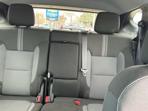 Used 2025 Chevrolet Blazer LT image 11