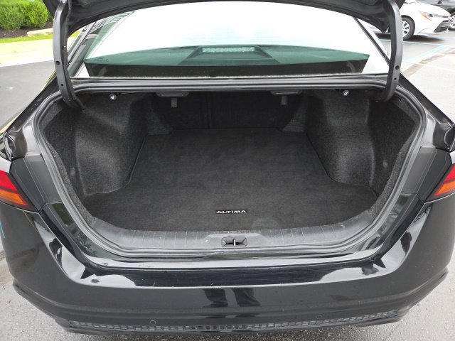 Used 2024 Nissan Altima 2.5 SR FWD image 24
