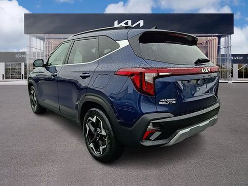 Certified 2024 Kia Seltos EX image 4