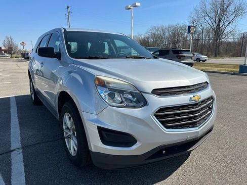 Used 2017 Chevrolet Equinox LS image 4