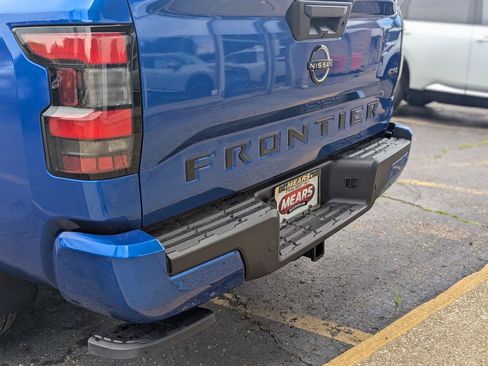 New 2026 Nissan Frontier SV w/ All-Weather Content Package AWD/4WD image 15