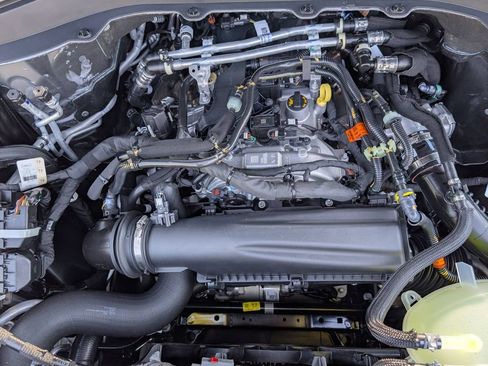 New 2026 Ford Explorer Active AWD/4WD image 23