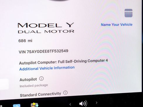 Used 2026 Tesla Model Y AWD image 24