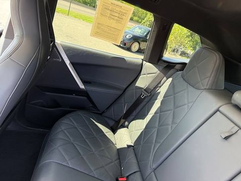 Certified 2023 BMW iX M60 w/ Executive Package AWD/4WD image 27