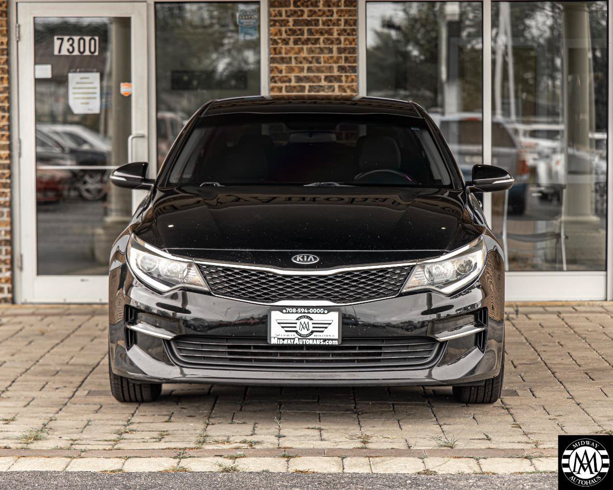 Used 2017 Kia Optima LX FWD image 2