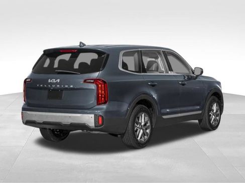 Used 2024 Kia Telluride LX FWD image 37