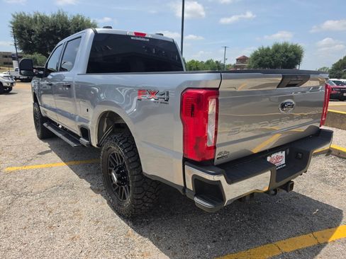 Used 2024 Ford F250 XLT w/ FX4 Off-Road Package AWD/4WD image 7