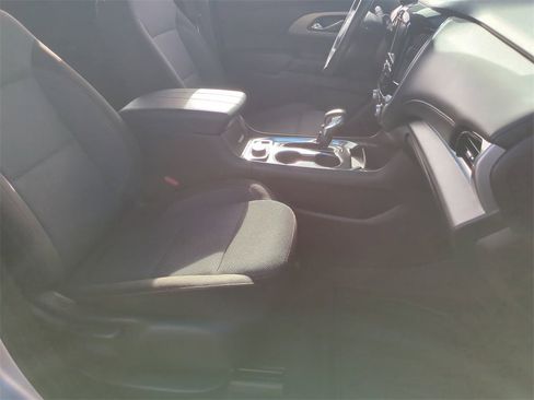 Certified 2021 Chevrolet Traverse LS w/ LPO, Floor Liner Package image 27
