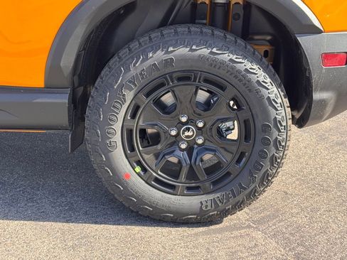 New 2026 Ford Bronco Sport Outer Banks w/ Sasquatch Outer Banks Package AWD/4WD image 14
