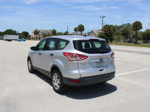 Used 2016 Ford Escape S FWD image 4
