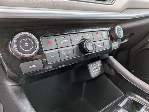 Used 2025 Jeep Compass Limited AWD/4WD image 22