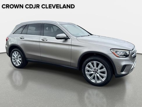 Used 2020 Mercedes-Benz GLC 300 image 2