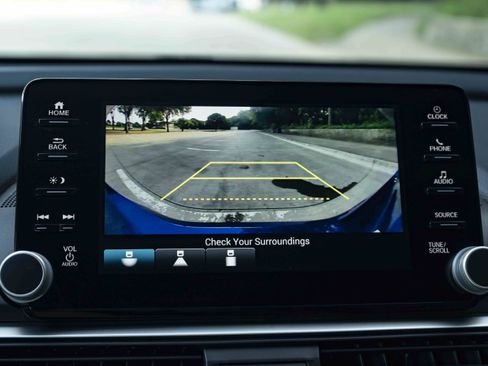 Used 2021 Honda Accord Sport image 31