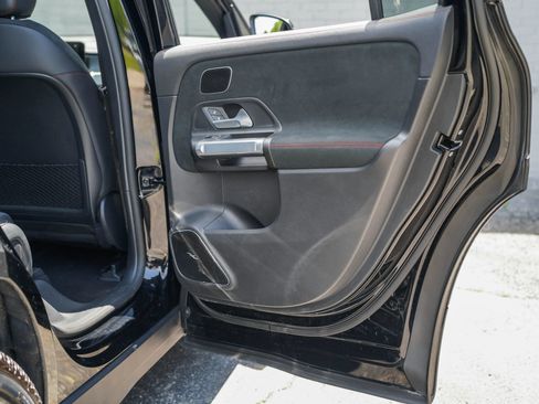 Used 2023 Mercedes-Benz EQB 250+ image 32