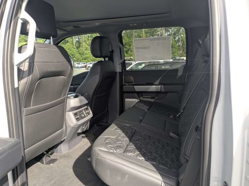 New 2026 Ford F250 Lariat w/ Black Appearance Package AWD/4WD image 14