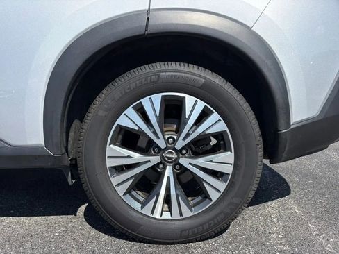 Used 2023 Nissan Rogue SV AWD/4WD image 24