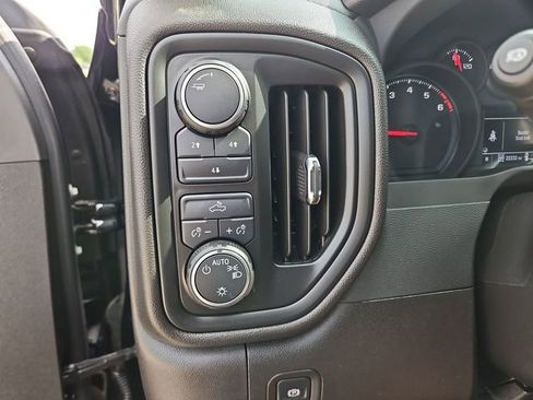 Used 2025 Chevrolet Silverado 2500 Custom w/ Custom Convenience Package AWD/4WD image 17