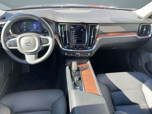 Certified 2025 Volvo V60 B5 Cross Country Plus image 16