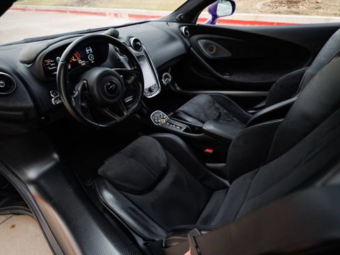 Used 2019 McLaren 600LT Rare MSO Mauvine Blue Tons of image 36