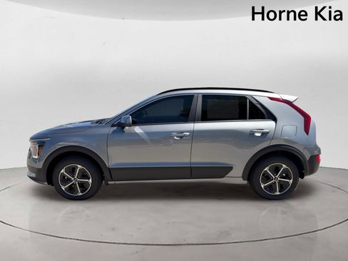 New 2026 Kia Niro EX FWD image 6