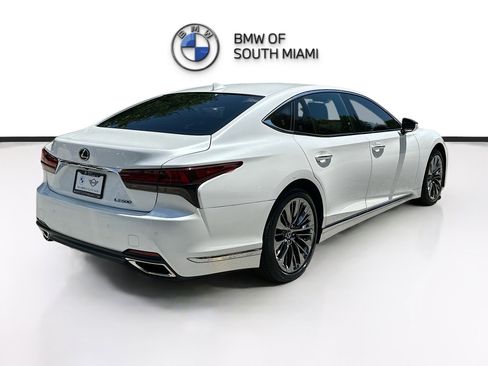 Used 2023 Lexus LS 500 w/ Accessory Package (Z2) RWD image 6