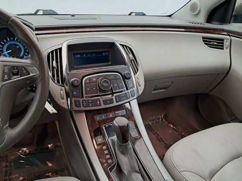 Used 2010 Buick LaCrosse CXL image 10