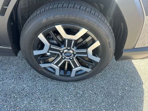 Used 2026 Subaru Outback Touring XT w/ Touring Package image 4