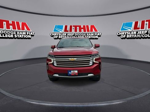 Used 2021 Chevrolet Suburban High Country w/ Premium Package AWD/4WD image 3