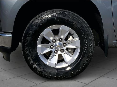 Used 2021 Chevrolet Silverado 1500 LT image 11