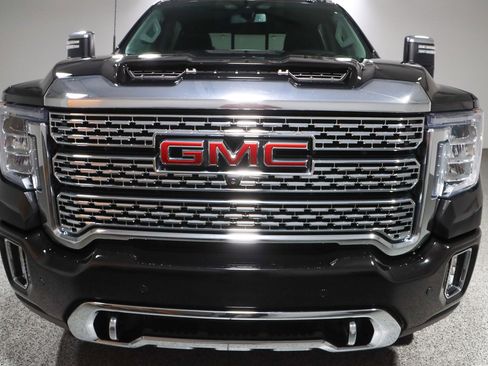 Used 2023 GMC Sierra 2500 Denali image 4