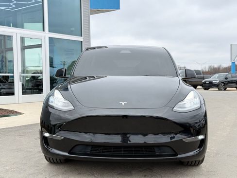 Used 2022 Tesla Model Y Long Range AWD/4WD image 4