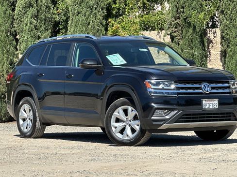Used 2018 Volkswagen Atlas SE AWD/4WD image 2