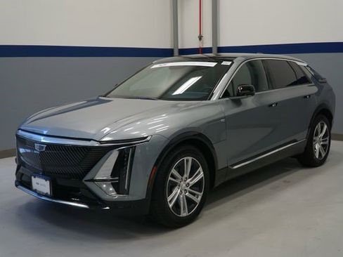 Certified 2024 Cadillac Lyriq Tech w/ Driver Assist Package AWD/4WD image 1