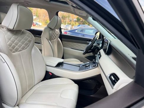 Used 2020 Hyundai Palisade Limited image 35